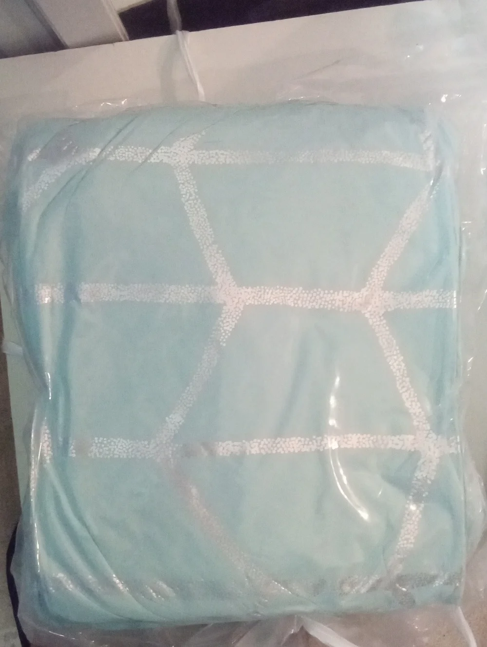 Full Queen Comforter Set NWT $149.99 Aqua Turquoise Silver